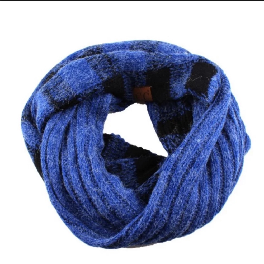 NWT CC BOUTIQUE BRAND Checkered Chenille Infinity Scarf